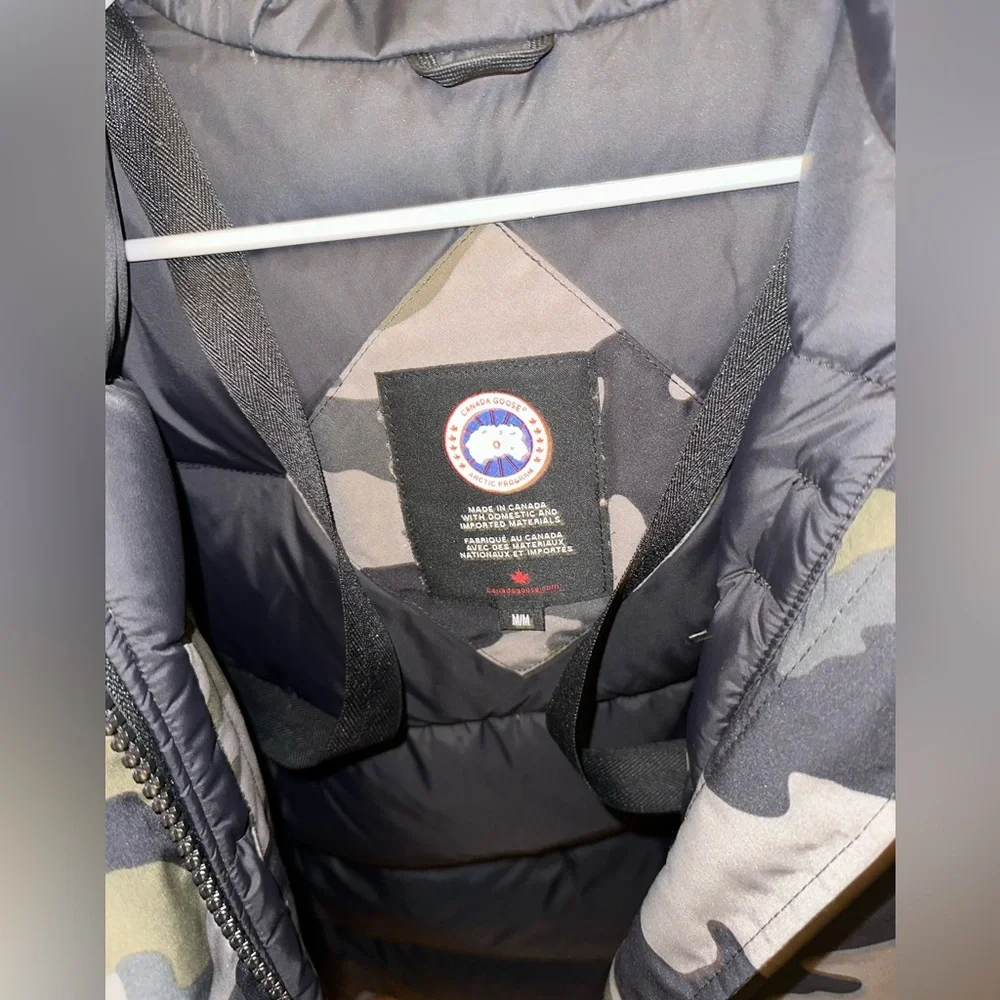 Canada Goose Jacket - Picture 7 of 11